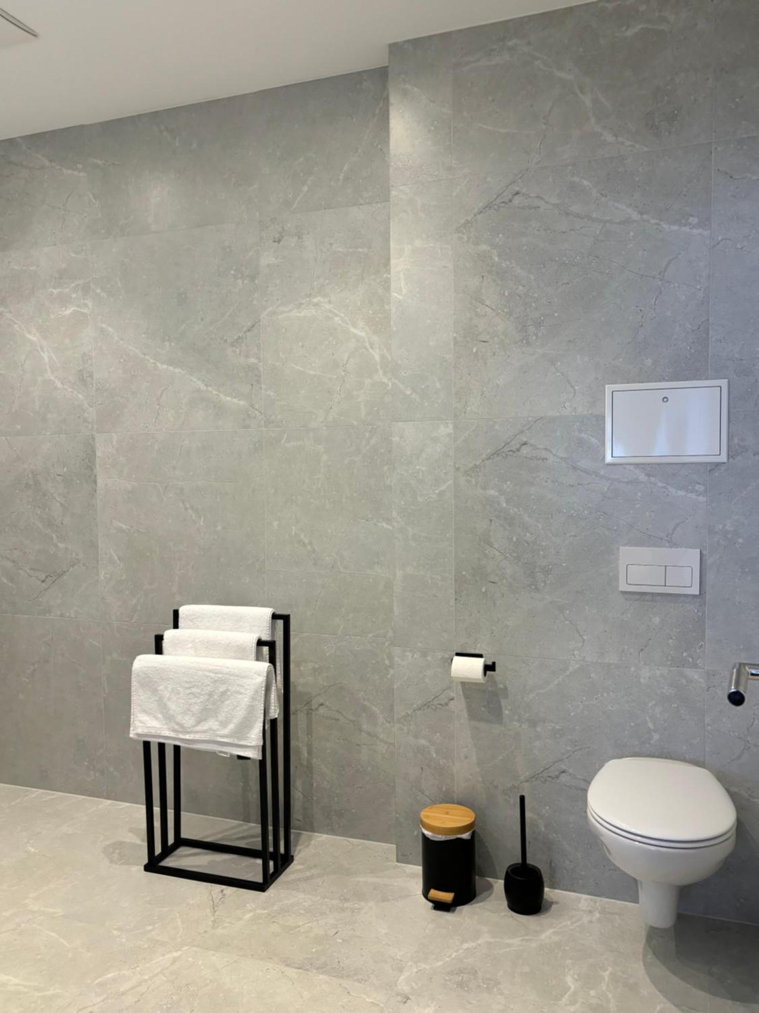 Luxus Apartment Mit Whirlpool In Киль Экстерьер фото